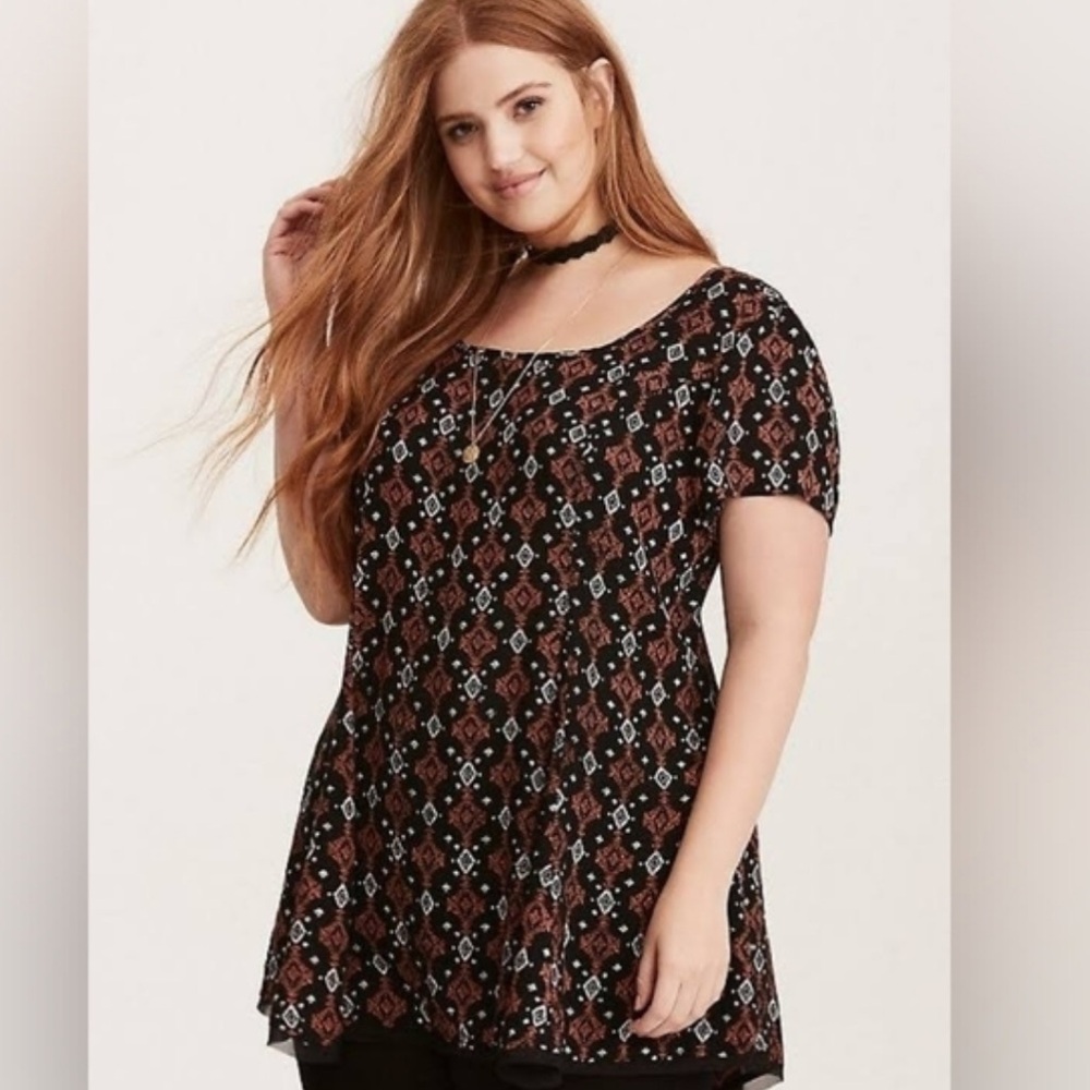 Torrid Peplum black orange Challis Tunic Top Size 1.     702